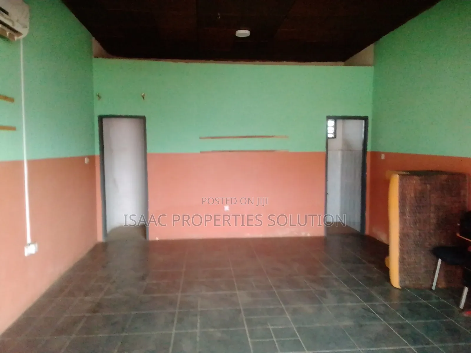 Store N Office to Let