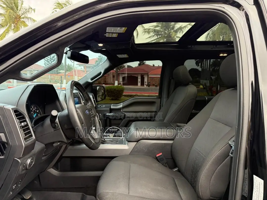 Ford F-150 LARIAT 2023 Black