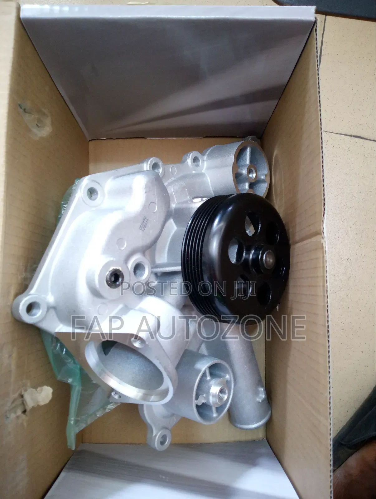 10616. Original Usmw Water Pump for Various Cars From Usa