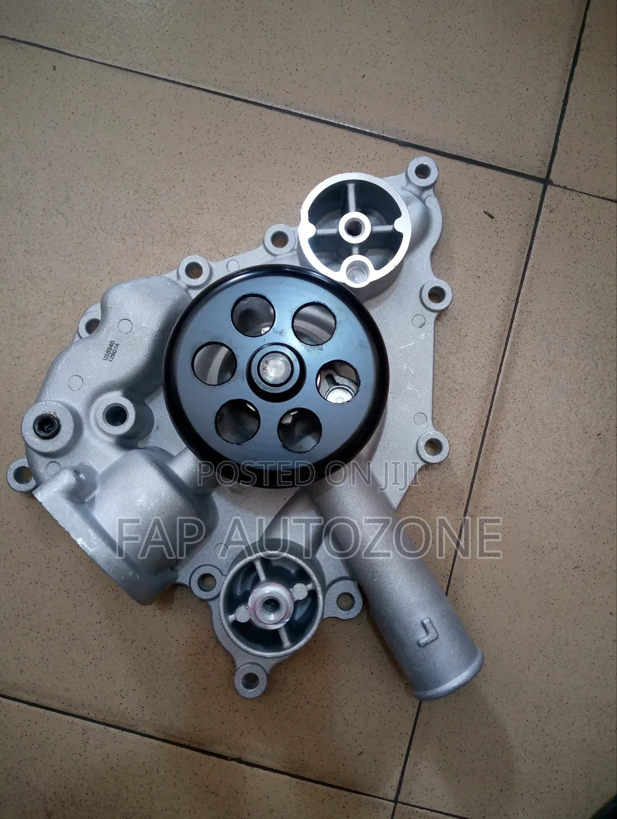 10616. Original Usmw Water Pump for Various Cars From Usa