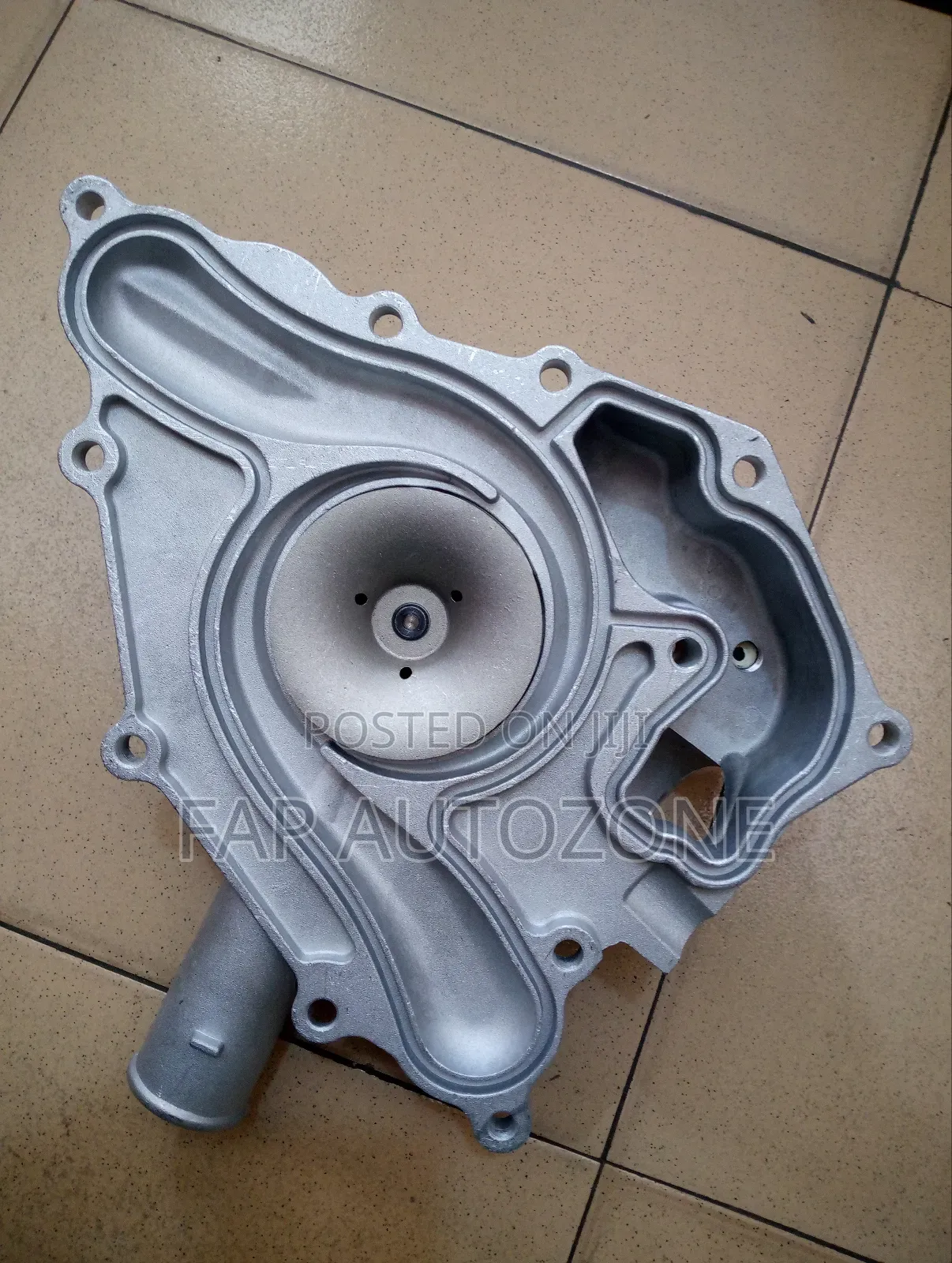 10616. Original Usmw Water Pump for Various Cars From Usa