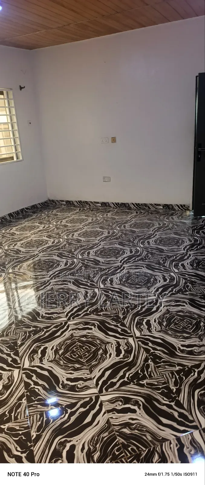 1bdrm Apartment in New Mamprobi Banana for rent