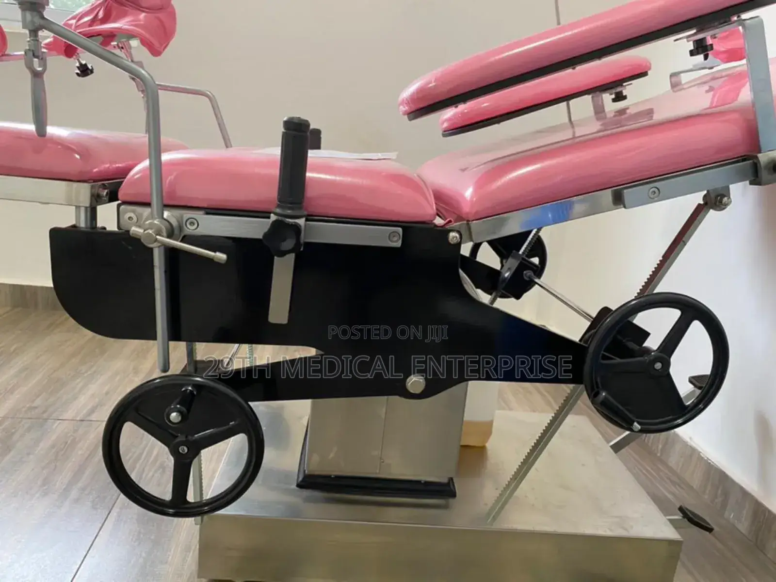 Delivery Bed (Hydraulic Pink)