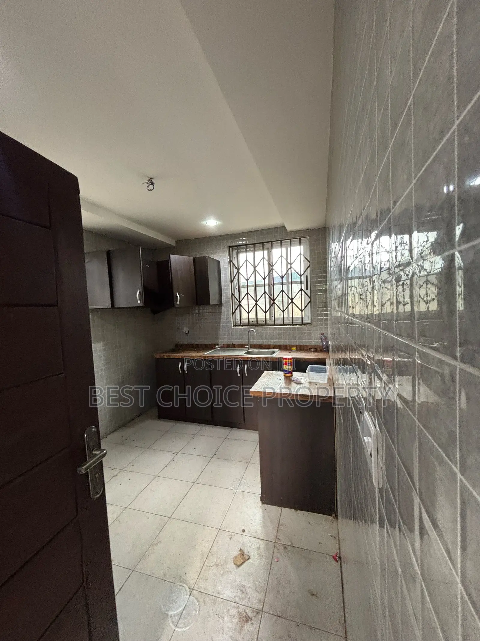1bdrm Apartment in Community 8, Lake Side Estate for rent