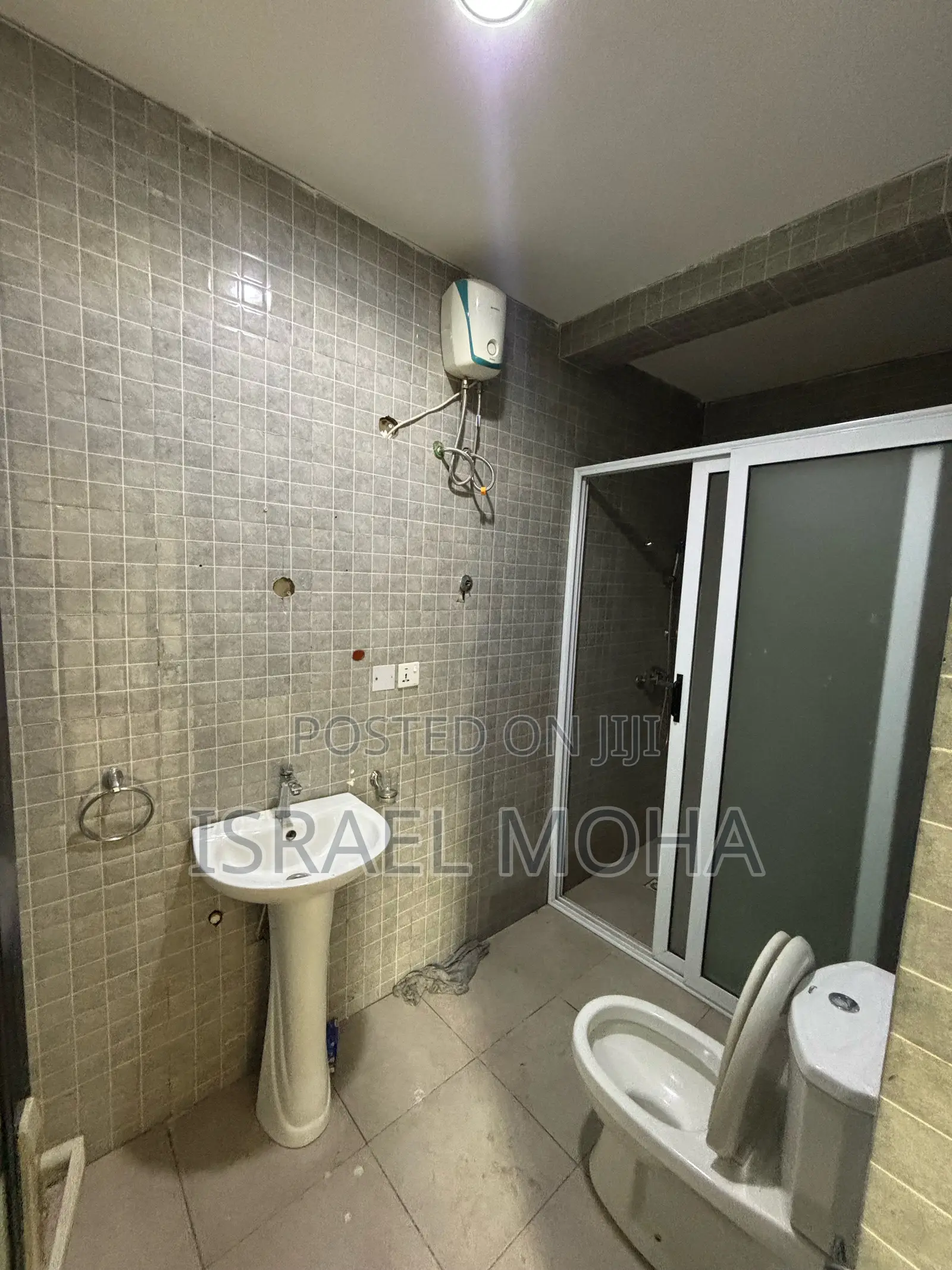 1bdrm Apartment in Community 8, Lake Side Estate for rent