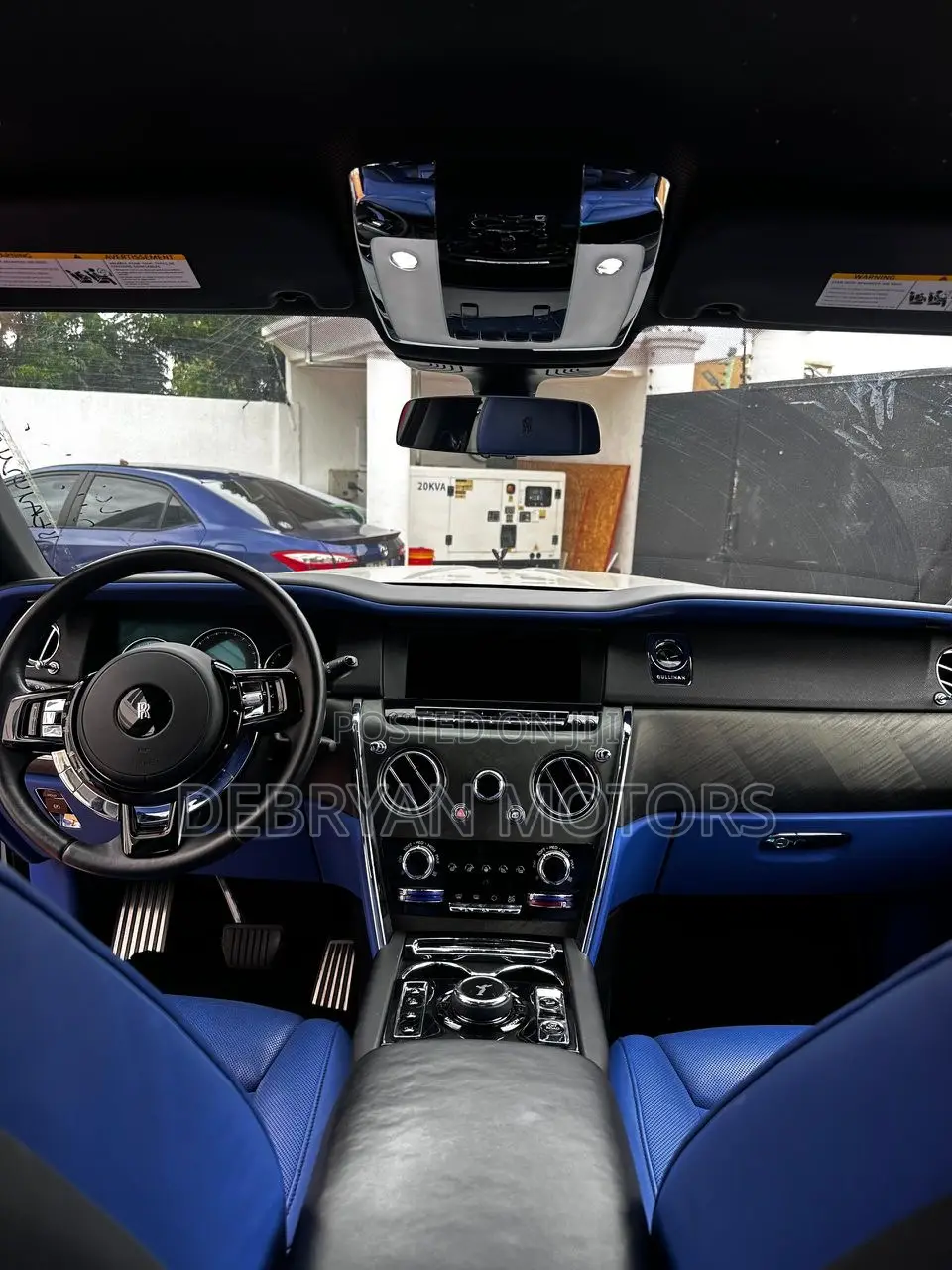 Rolls-Royce Cullinan Base 2020 Silver