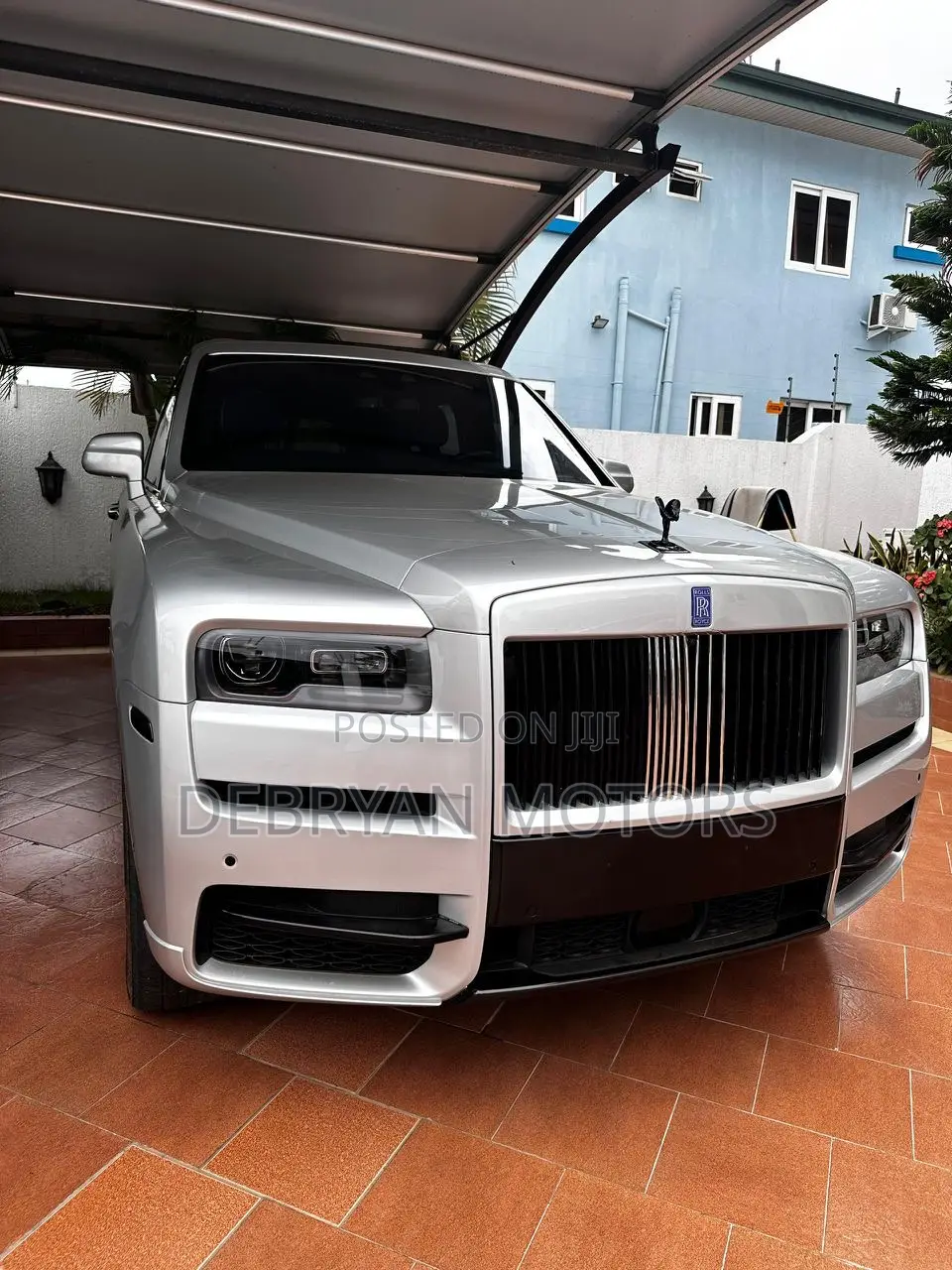Rolls-Royce Cullinan Base 2020 Silver