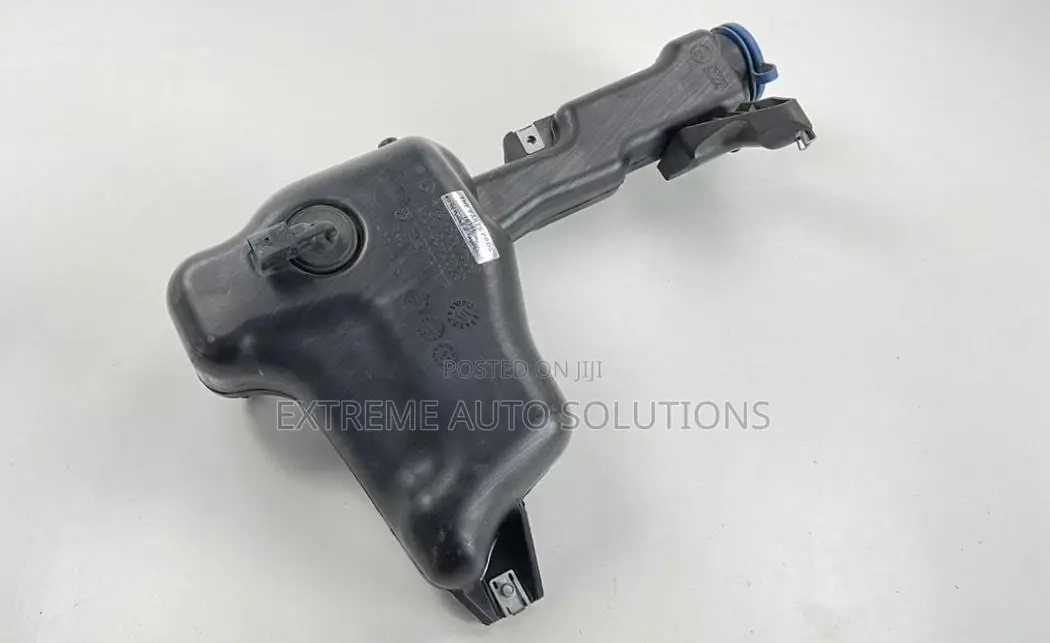 Mercedes Benz C250 Wiper Tank