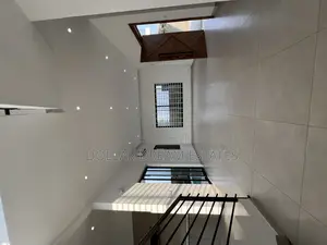 5bdrm House in North Legon for sale
