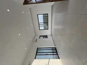 5bdrm House in North Legon for sale