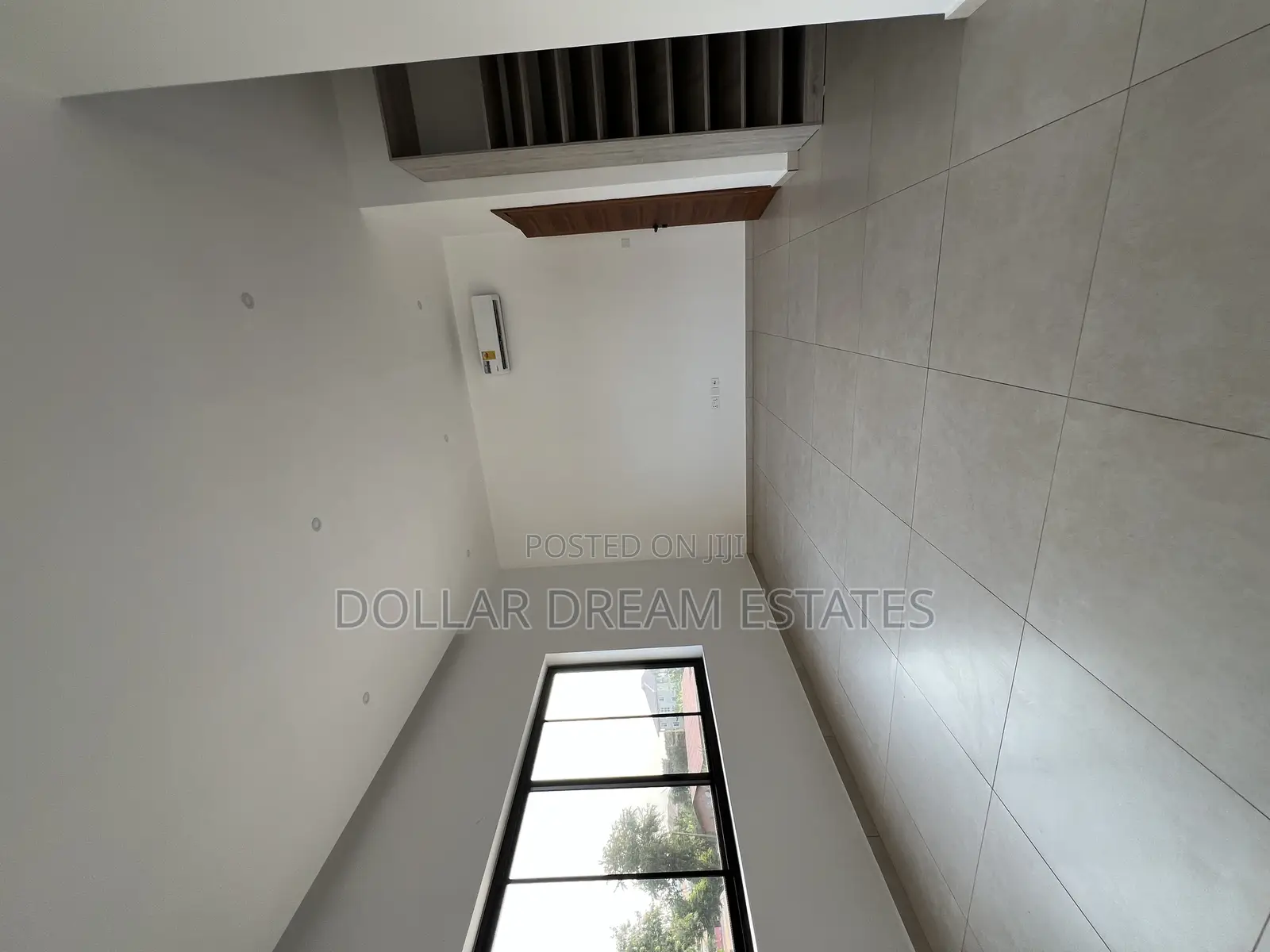 5bdrm House in North Legon for sale
