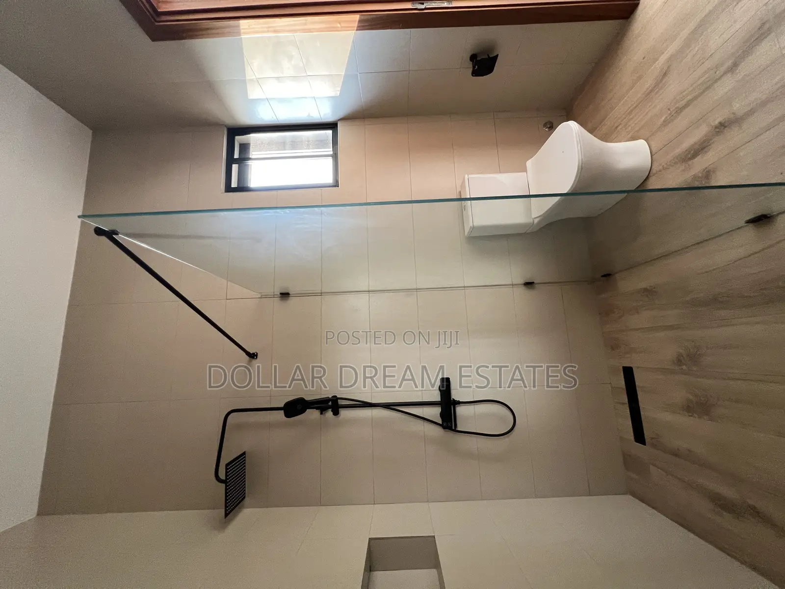 5bdrm House in North Legon for sale