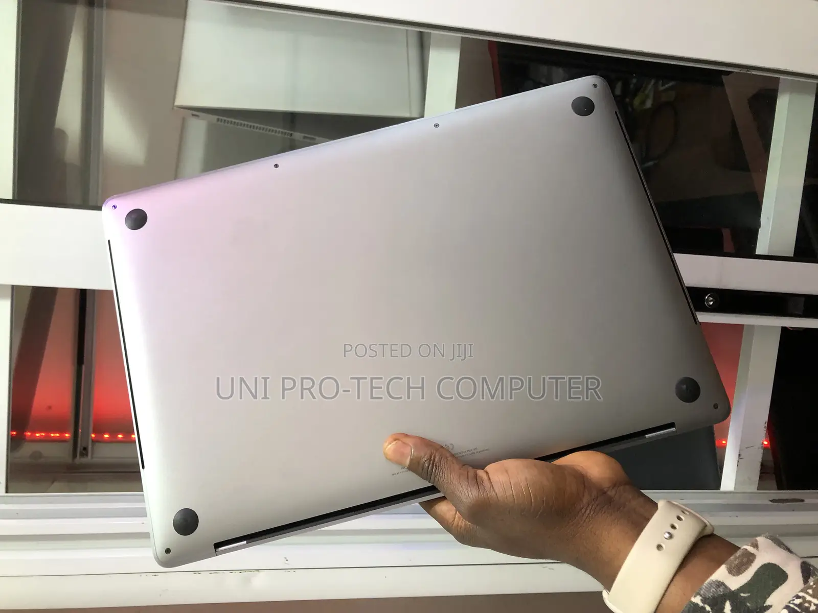 Laptop Apple MacBook Pro 2019 16GB Intel Core I9 SSD 512GB