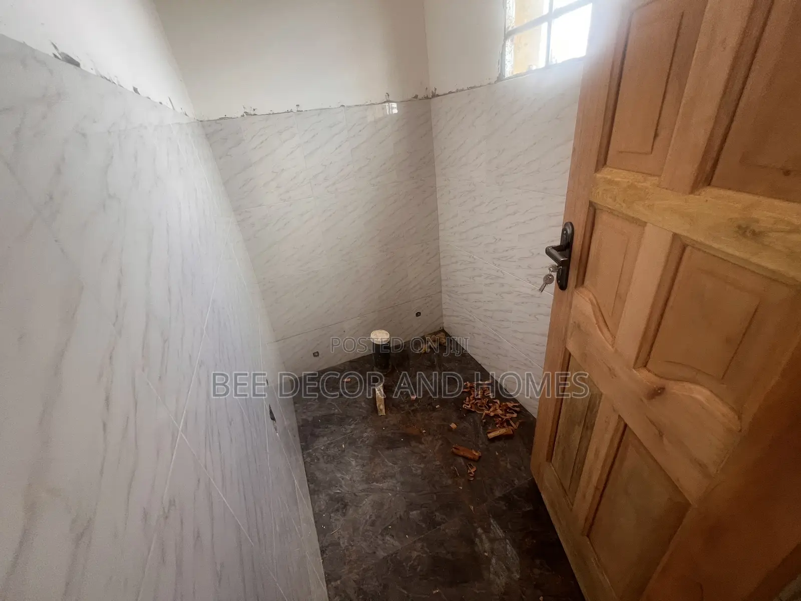 Shop at Teiman Station for Rent