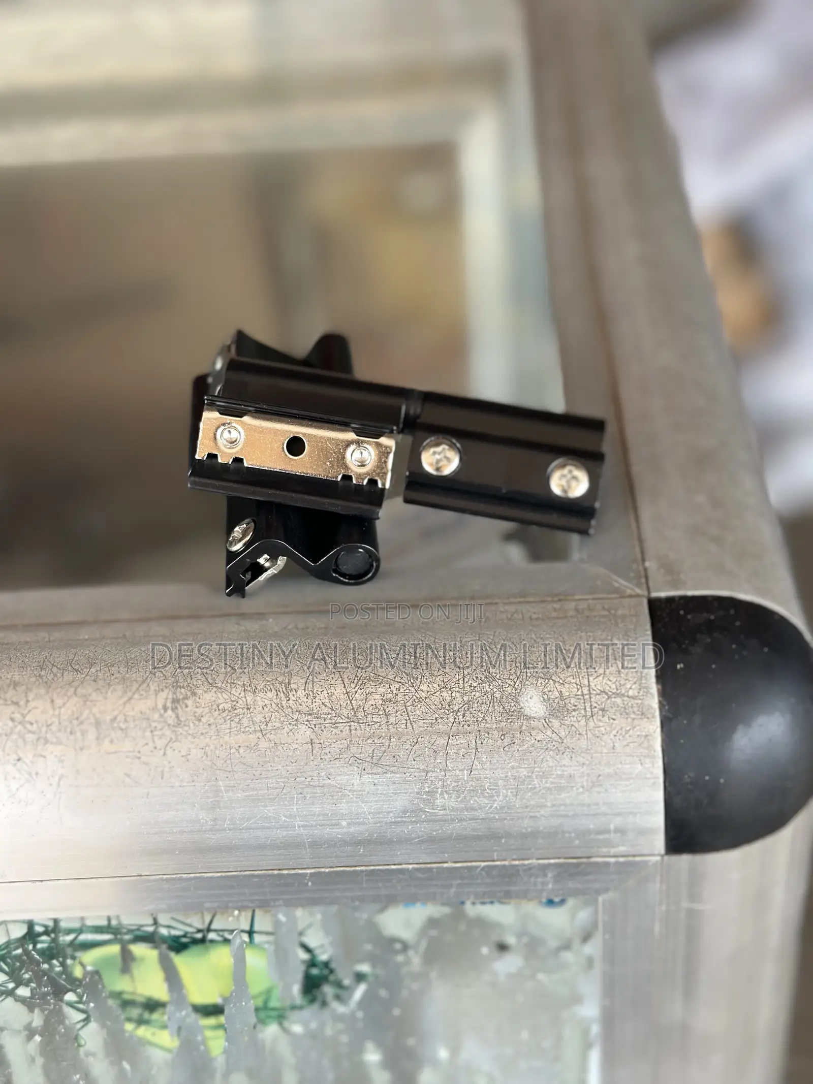 Italian Door Hinges