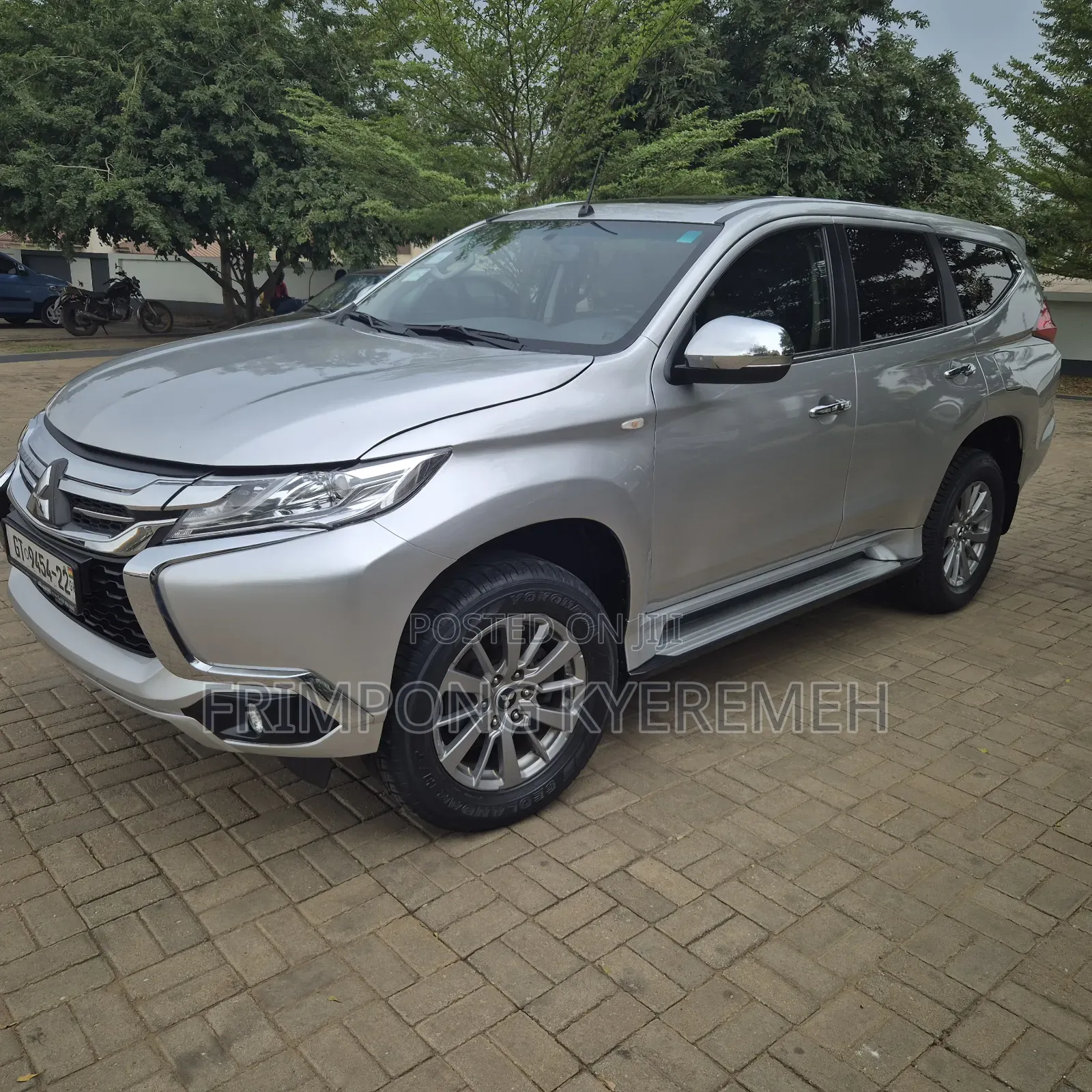 Mitsubishi Montero Sport 2018 Silver