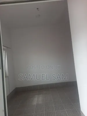 1bdrm Apartment in Community 7, Tema Metropolitan for rent