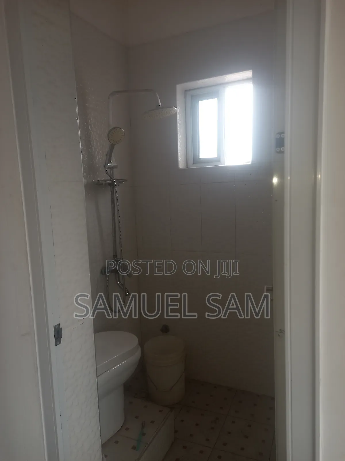 1bdrm Apartment in Community 7, Tema Metropolitan for rent