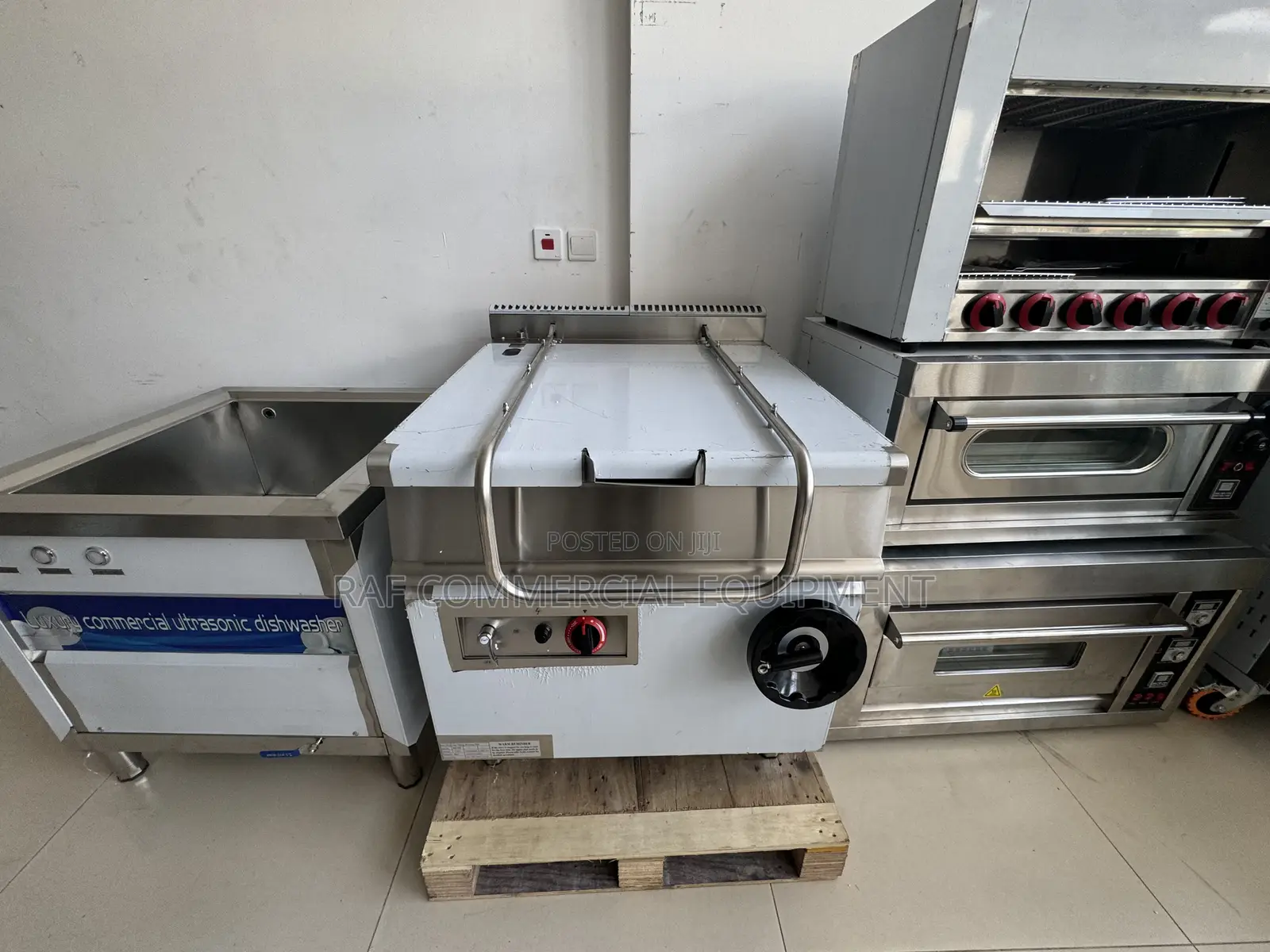 Commercial Gas Tilting Braising/Bratt Pan