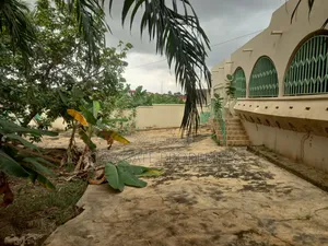 6bdrm House in 6 Bedrooms House For, Kumasi Metropolitan for sale