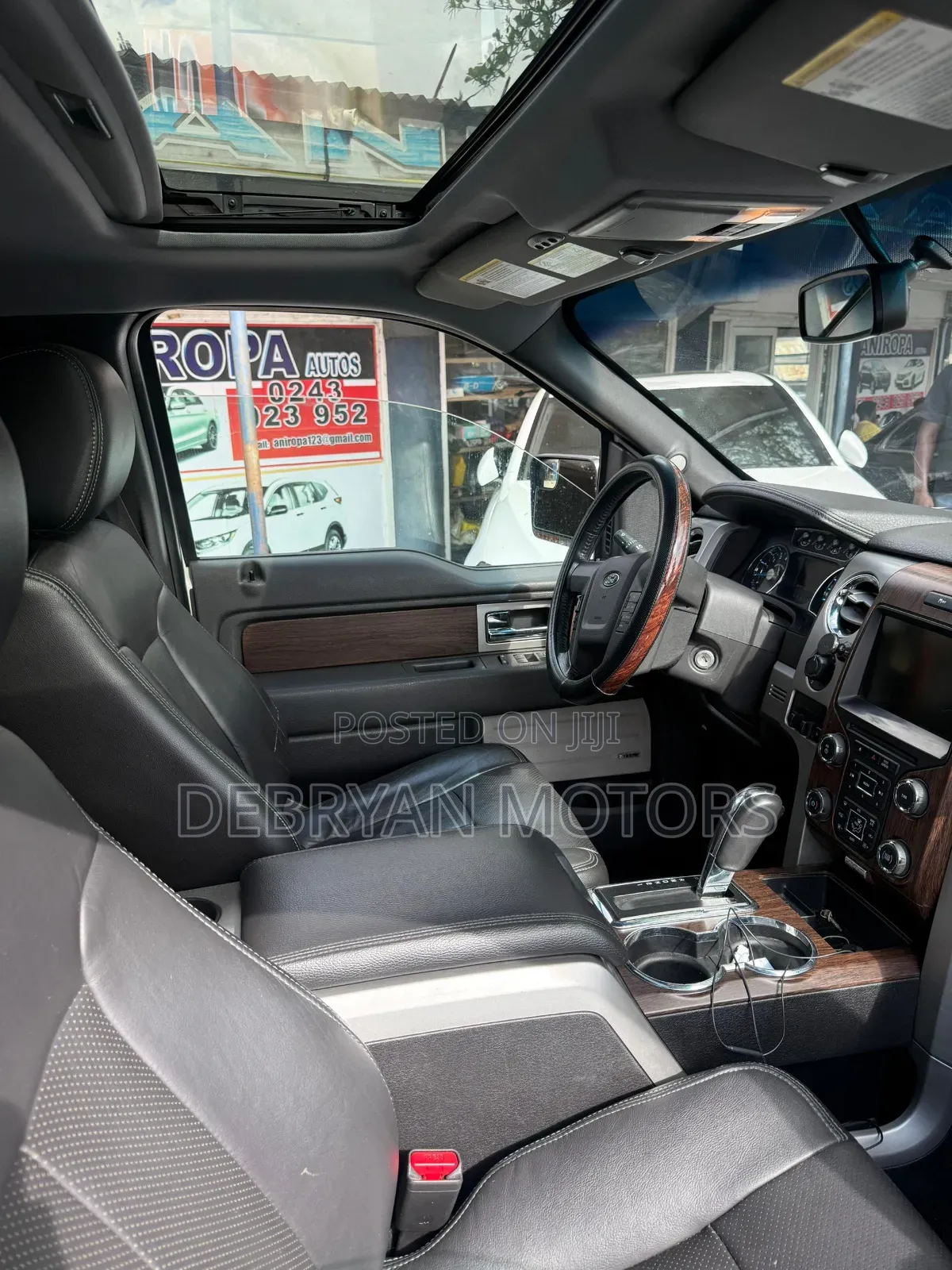 Ford F-150 Limited 4dr SuperCrew 4WD 5.5 ft. SB (3.5L 6cyl Turbo 6A)
