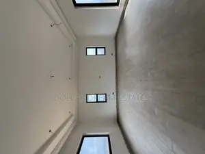 5bdrm House in Abokobi for sale