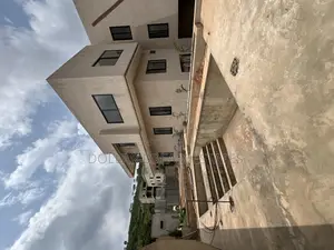 5bdrm House in Abokobi for sale