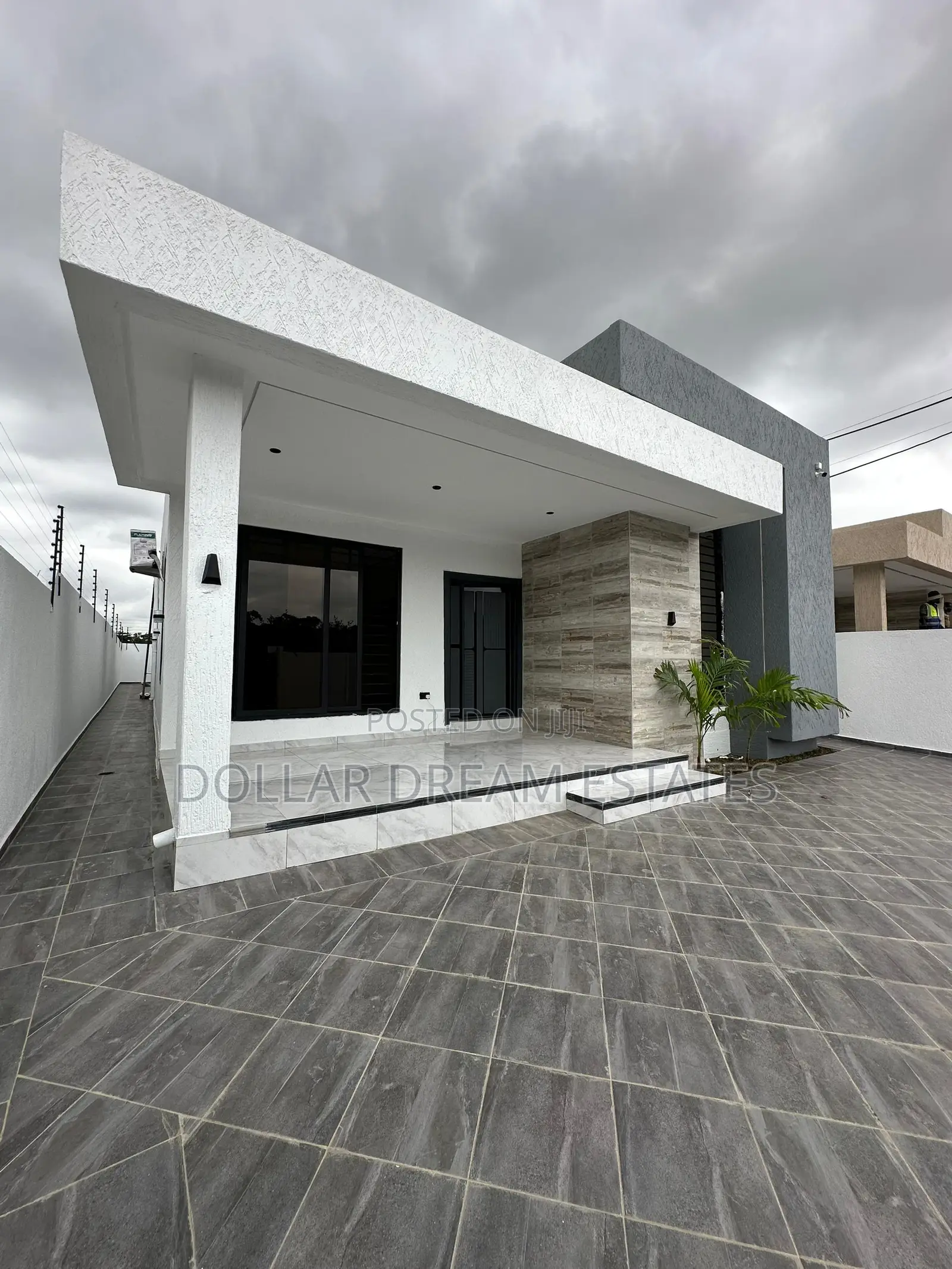 3bdrm House in Adenta for sale