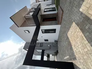 4bdrm House in East Legon for sale