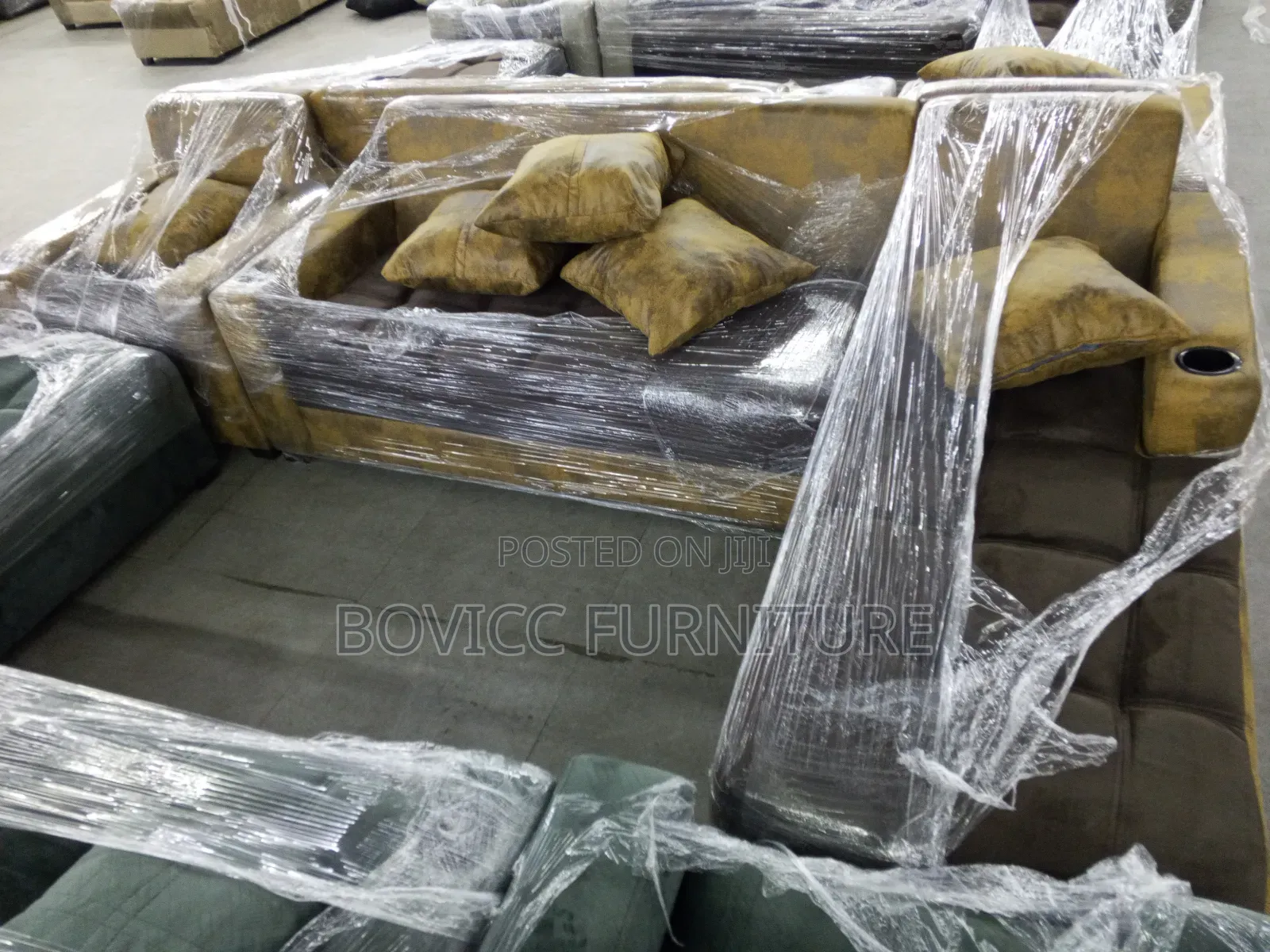 L Shaped Sofa + Single (1)