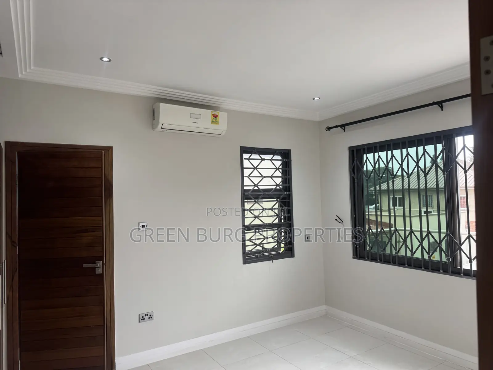3bdrm Townhouse/Terrace in East Legon for sale