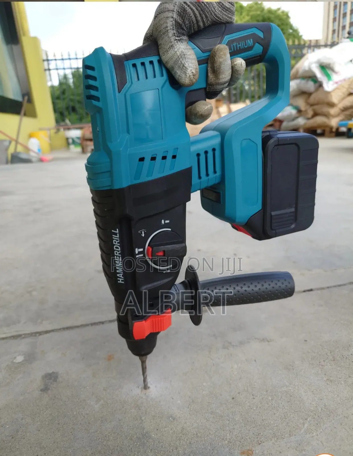 Cordless Power Tools Set With 4 Batteries