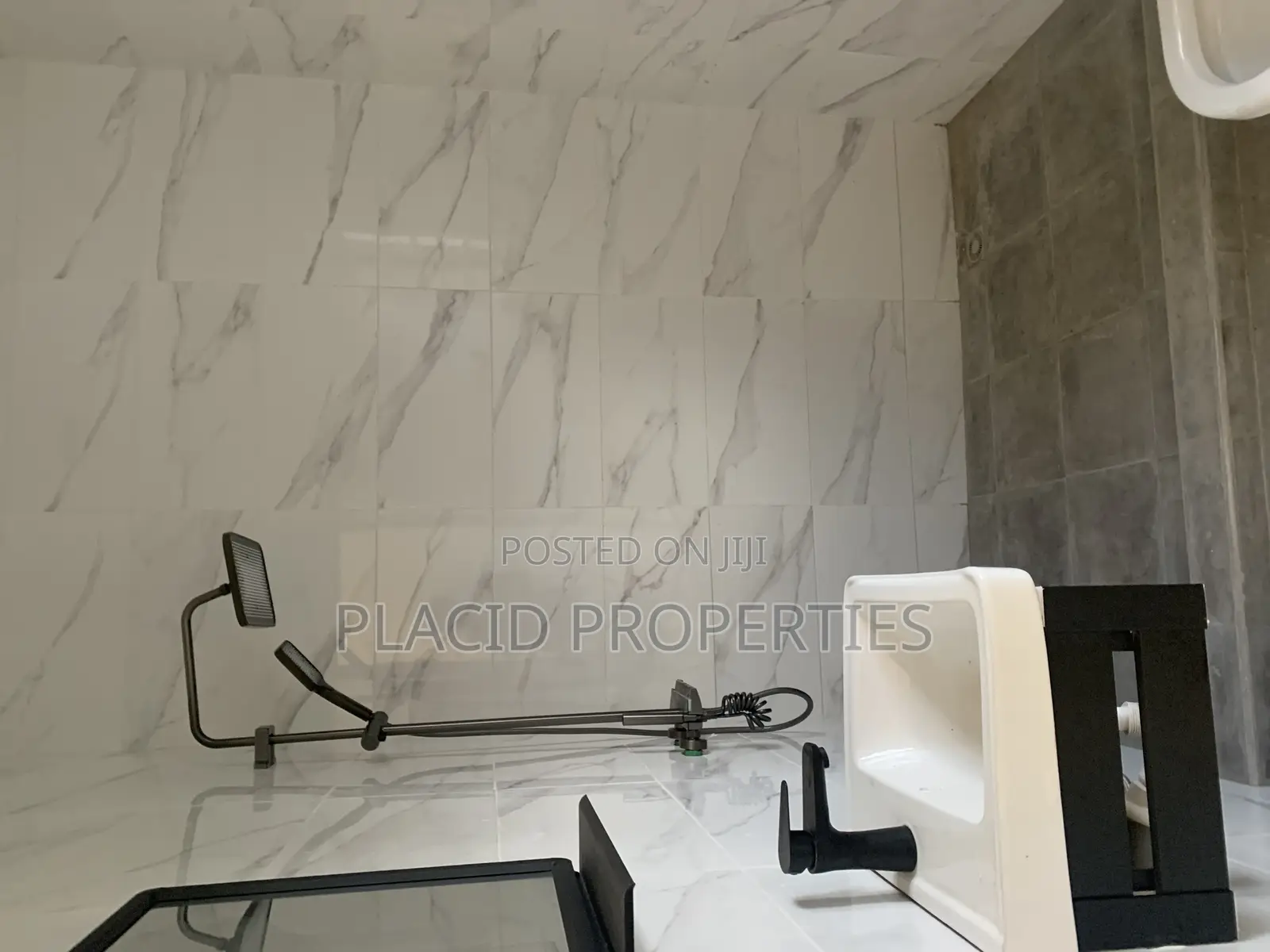 4bdrm House in Kwabenya Acp,Accra, Dome for sale
