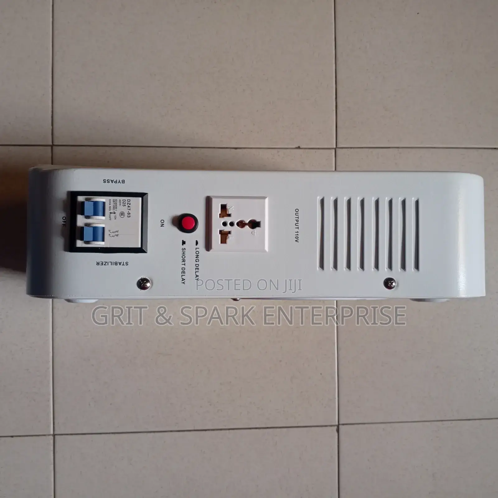 Brand New Wall Mounted 5000va Tmux Automatic Voltage Regulator