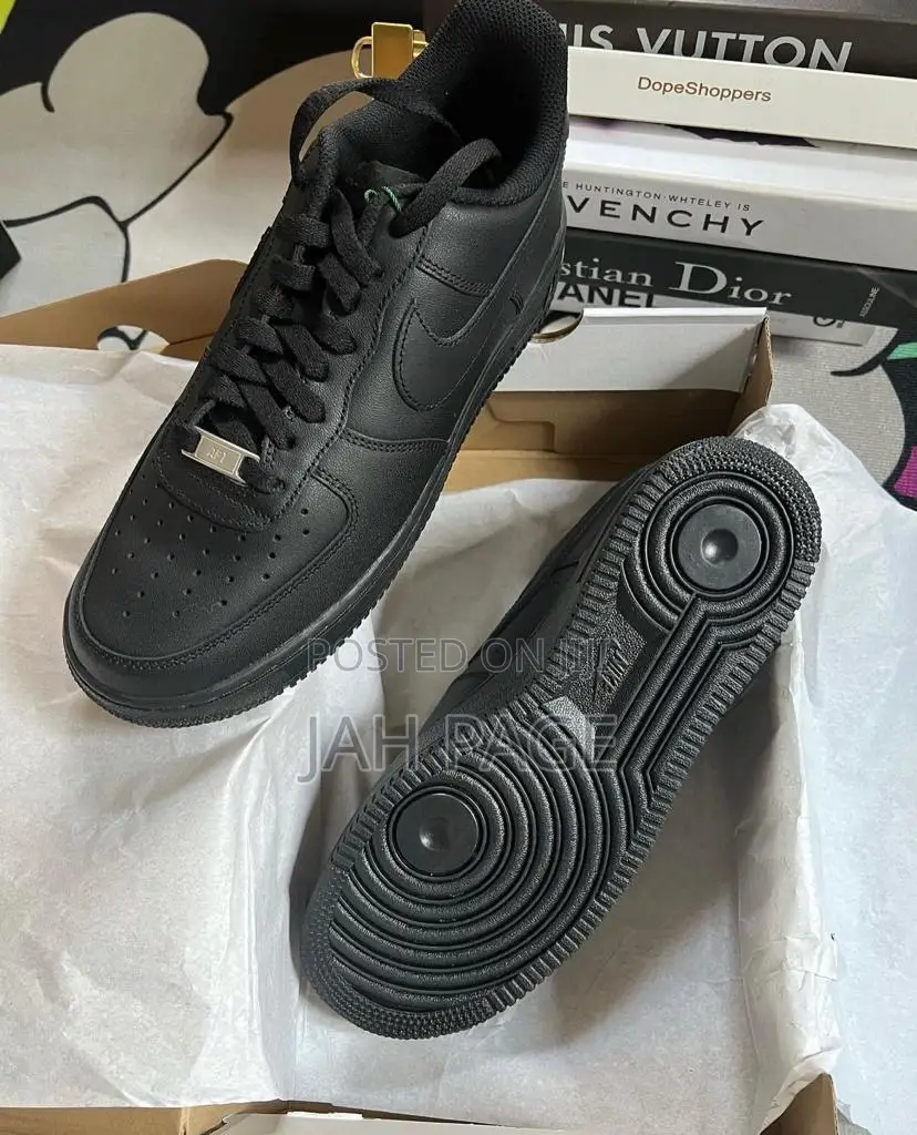 Nike Air Force 1. (Original Grade 1)