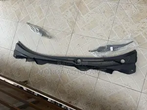 Honda Civic 2016,2017,2018 Wiper Panel Complete.