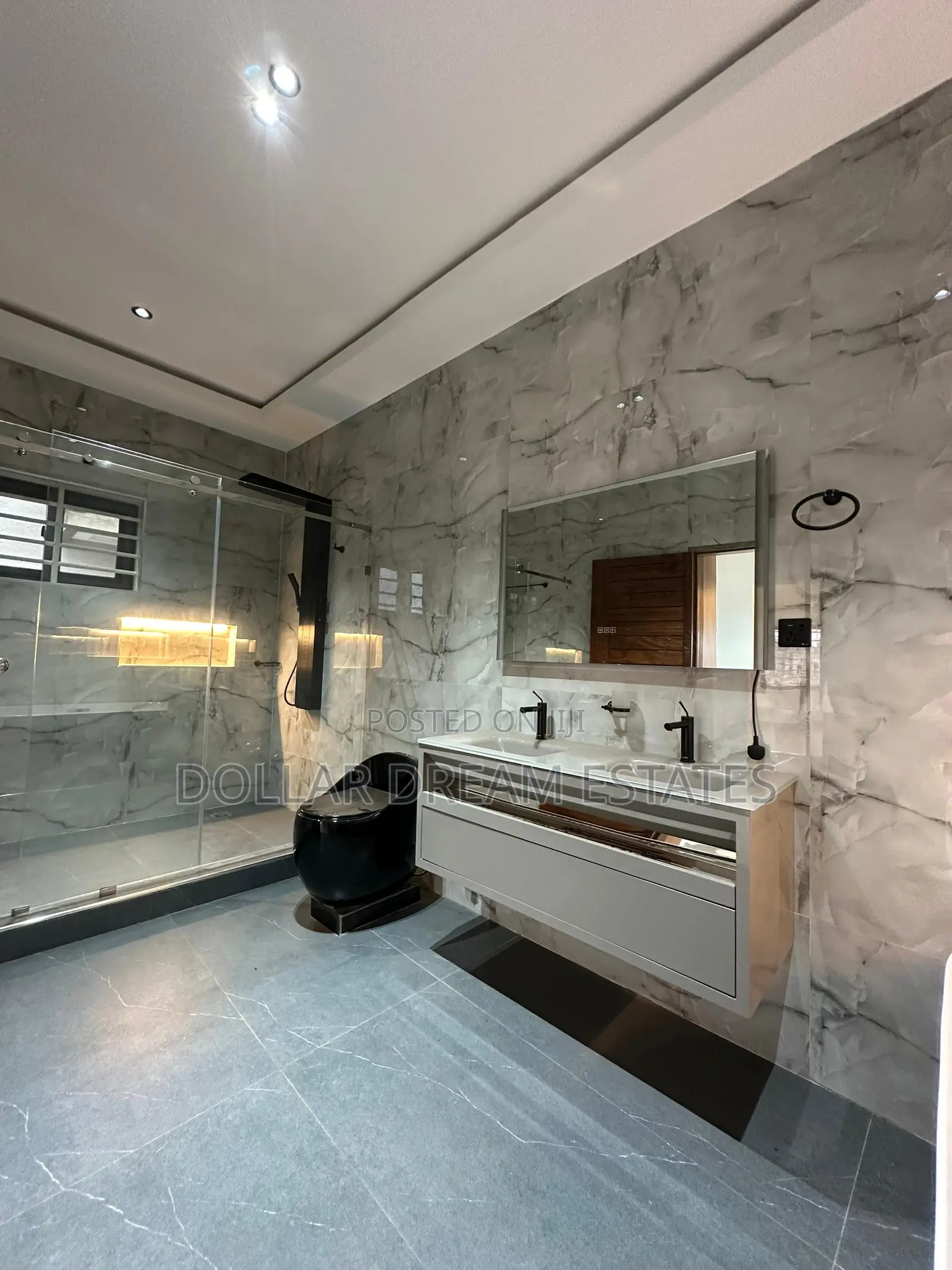4bdrm House in Lake Side Estate for sale