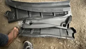 Toyota Corolla 2009 2010 2011 Wiper Panel