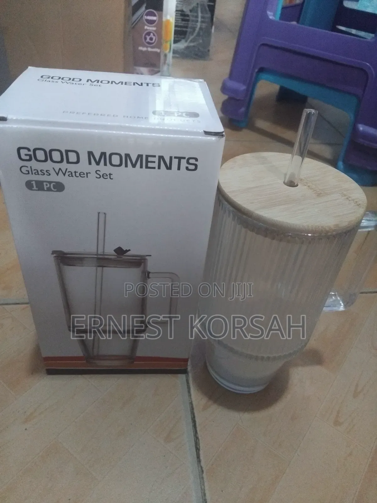 High Quality  Glass Water With Glass Straw
