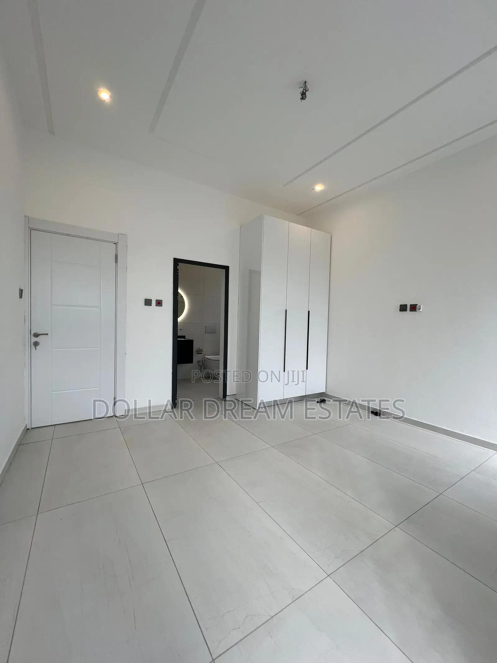 5bdrm House in Achimota for sale