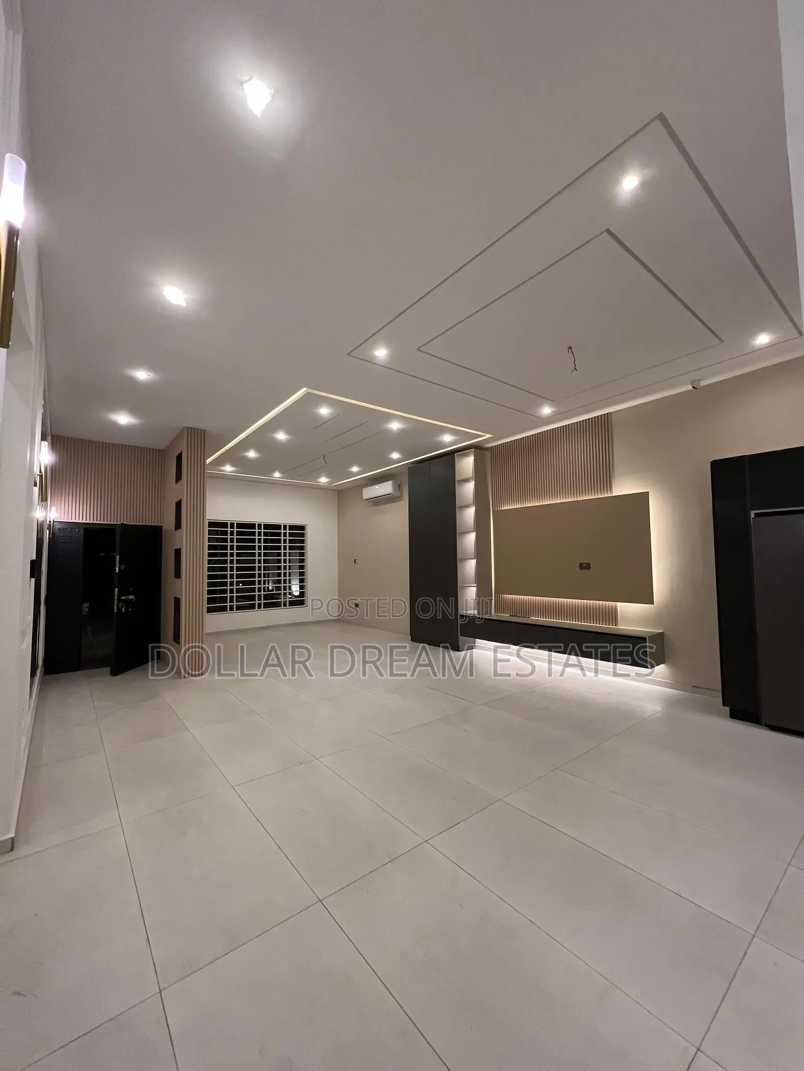 5bdrm House in Achimota for sale