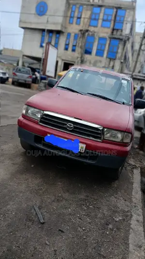 Mazda B2500 Pick-Up Windscreen Available