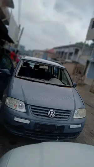 Vw Touran Windscreen Available