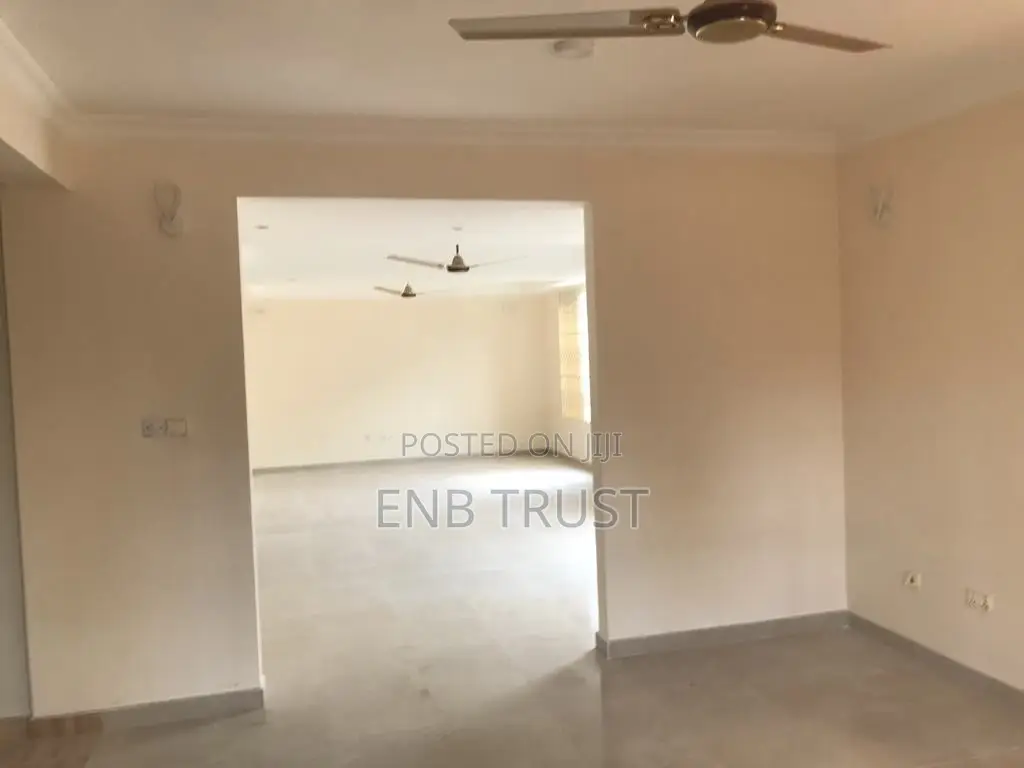 4bdrm Townhouse / Terrace in Haatso, ECOMOG for rent