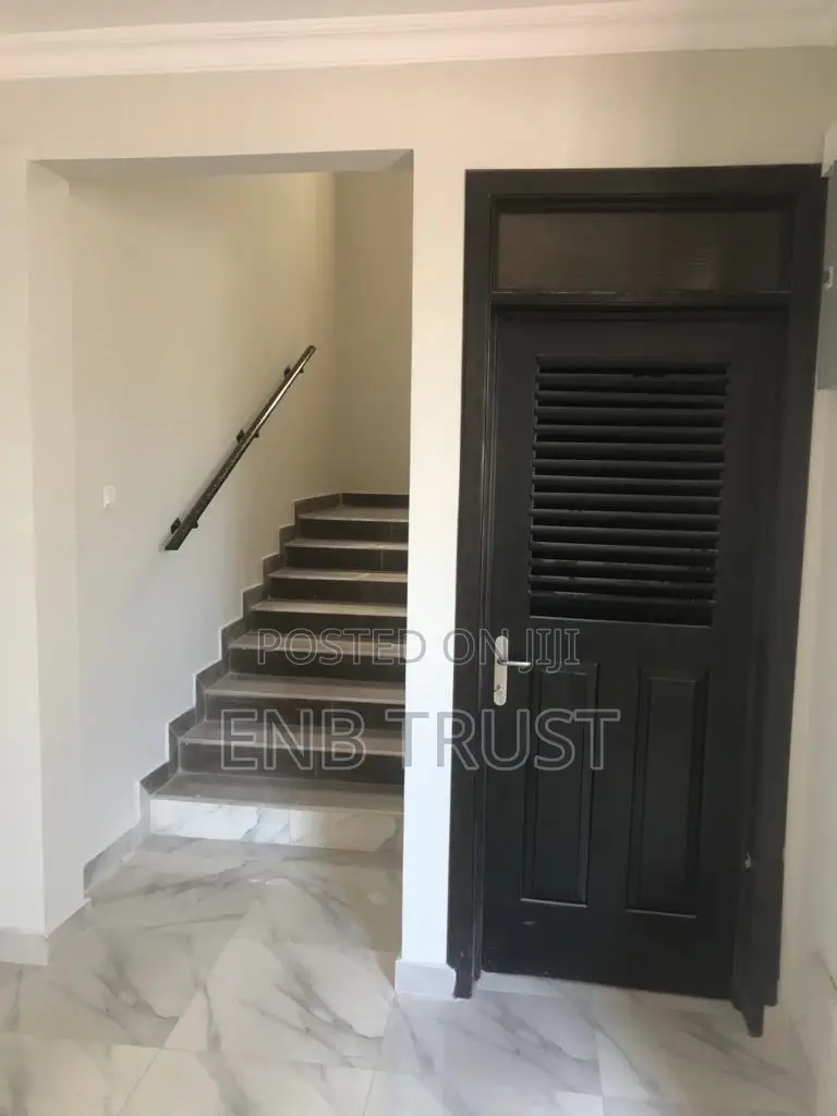 4bdrm Townhouse / Terrace in Haatso, ECOMOG for rent