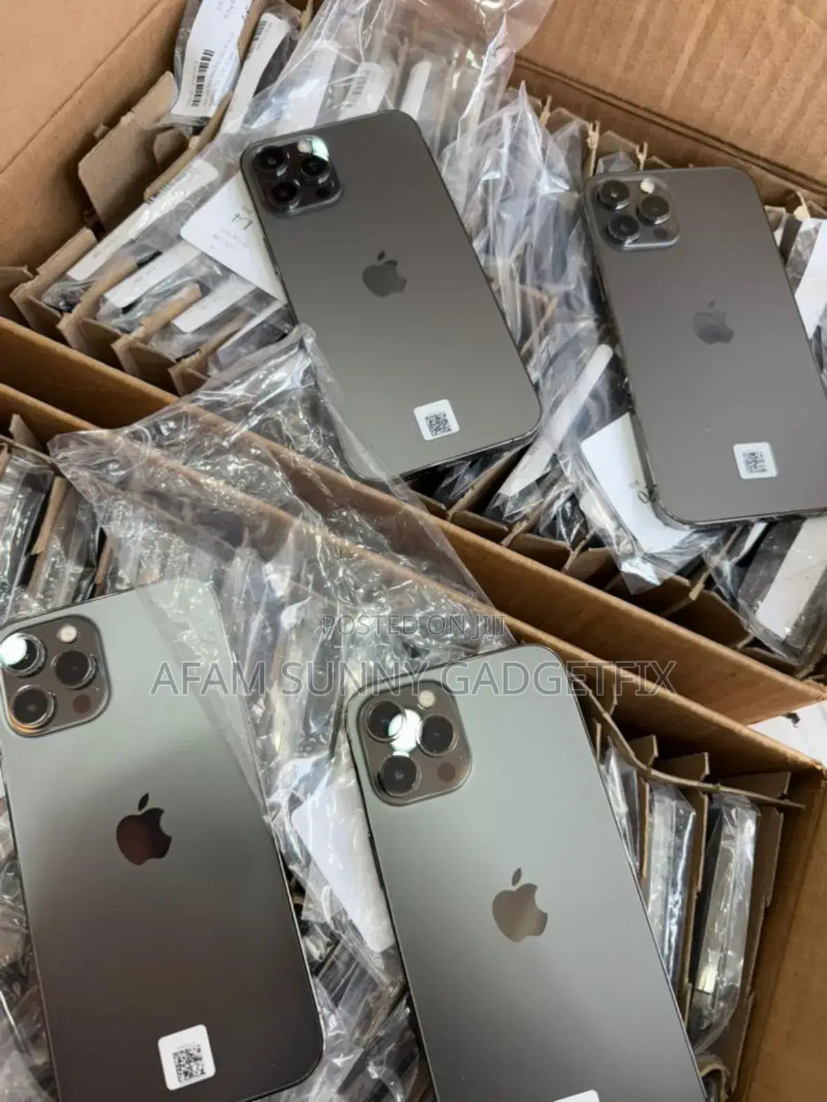 New Apple iPhone 11 128 GB Silver