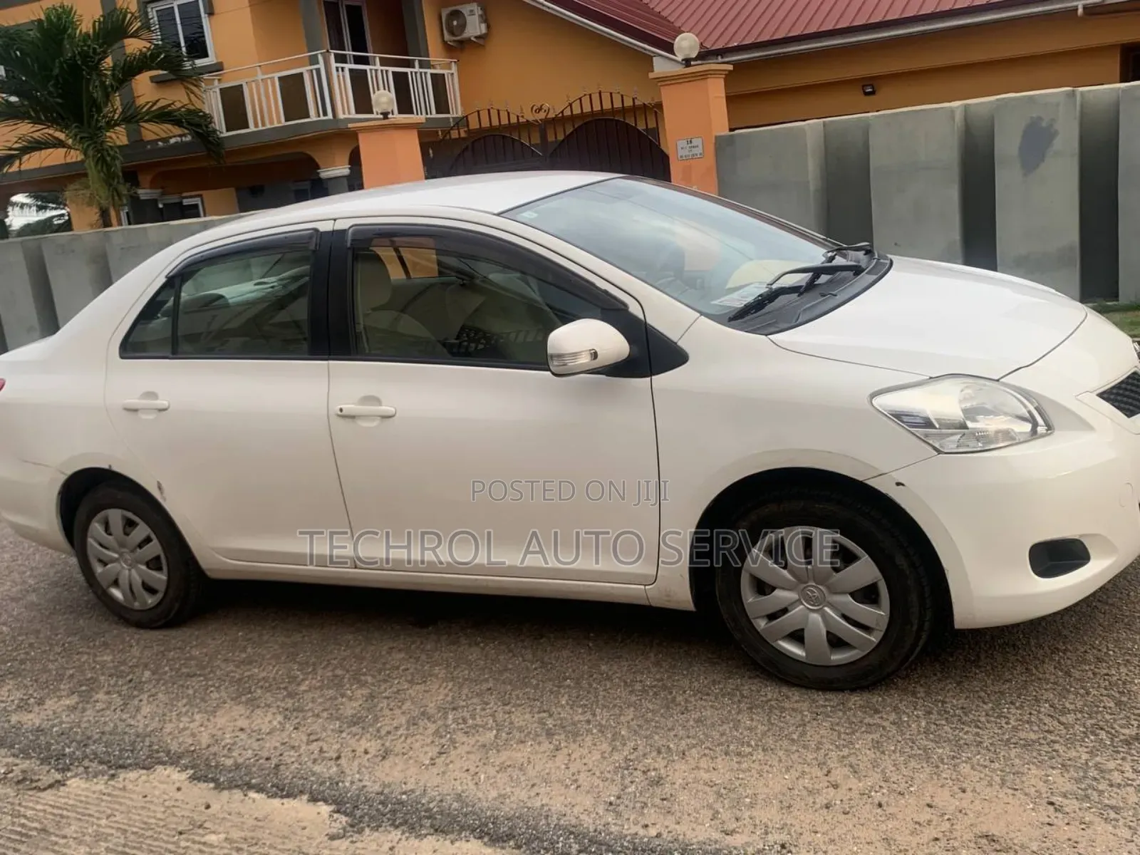 Toyota Belta 2010 White