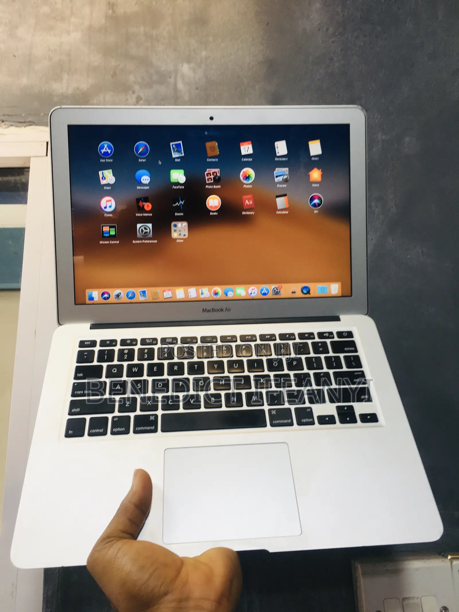 Laptop Apple MacBook Air 2017 8GB Intel Core I5 SSD 128GB