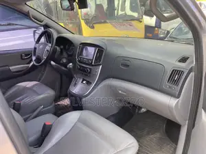 Hyundai Starex 2020 Silver