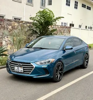 Hyundai Elantra Limited Sedan FWD (2.0L 4cyl 6A) 2017 Blue